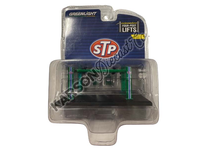 CHASE Auto Body Shop - STP (Four-Post Lifts Series 2) 1:64 Scale Model - Greenlight 16120A