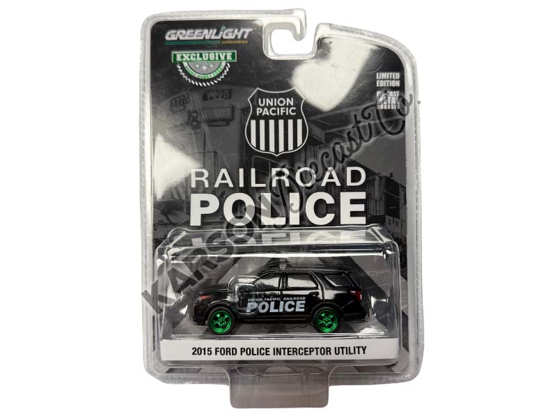 CHASE 2015 Ford Police Interceptor Utility - Union Pacific Railroad Police (Hobby Exclusive) Diecast Scale 1:64 Scale Model - Greenlight 30386