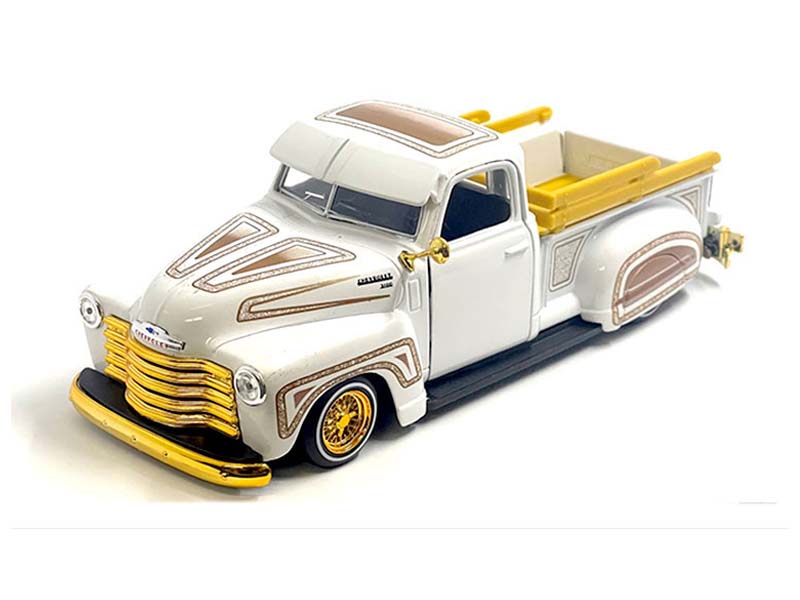 1950 Chevrolet 3100 Pickup Truck Lowrider – White (Design Lowriders) Diecast 1:24 Scale Model - Maisto 32545WH