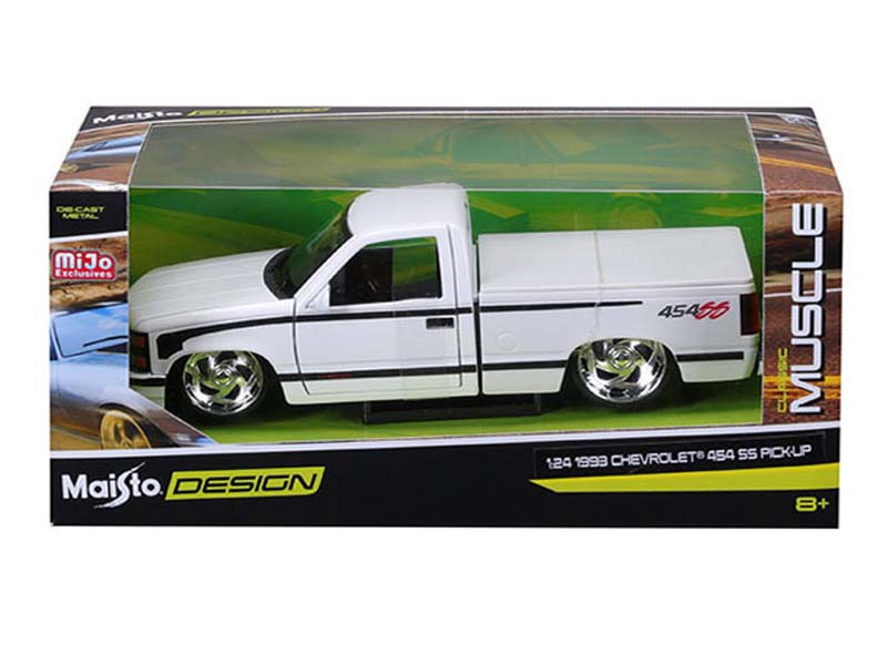 PRE-ORDER 1993 Chevrolet 454 SS Pickup Custom – White (Maisto Design) Diecast 1:24 Scale Model - Maisto 32550WH