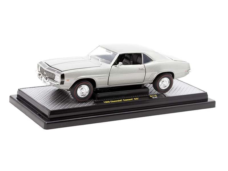 1969 Chevrolet Camaro Z/28 R/S Silver Diecast 1:24 Scale Model - M2 Machines 40300-116A