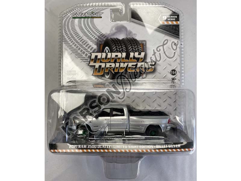 CHASE 2021 Ram 3500 Dually Limited Night Edition - Billet Silver (Dually Drivers) Series 9 Diecast 1:64 Scale Model - Greenlight 46090F