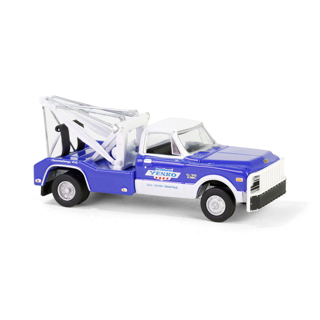 1969 Chevrolet C30 Dually Wrecker - Yenko (Dually Drivers Series 15) Diecast 1:64 Scale Model - Greenlight 46150A