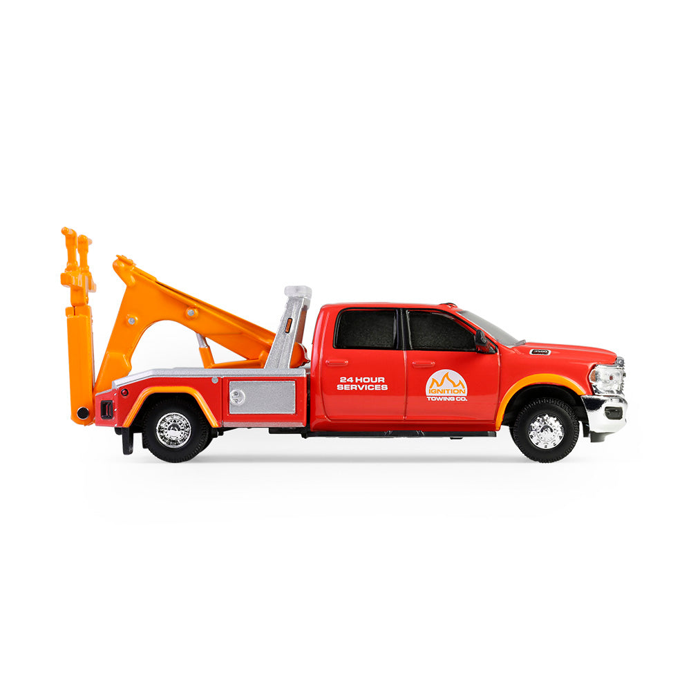 PRE-ORDER 2022 Ram 3500 Dually Wrecker - Red & Orange (Dually Drivers Series 16) Diecast 1:64 Scale Model - Greenlight 46160E