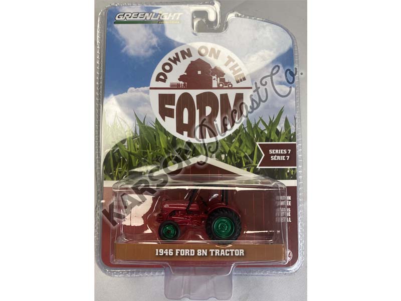 CHASE 1946 Ford 8N Tractor - Red w/ Black Canopy  (Down on the Farm) Series 7 Diecast 1:64 Scale Model - Greenlight 48070B