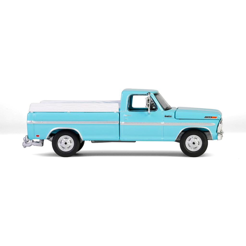 1969 Ford F-250 Farm & Ranch Special - Reef Aqua (Down on the Farm Series 10) Diecast 1:64 Scale Model - Greenlight 48100C