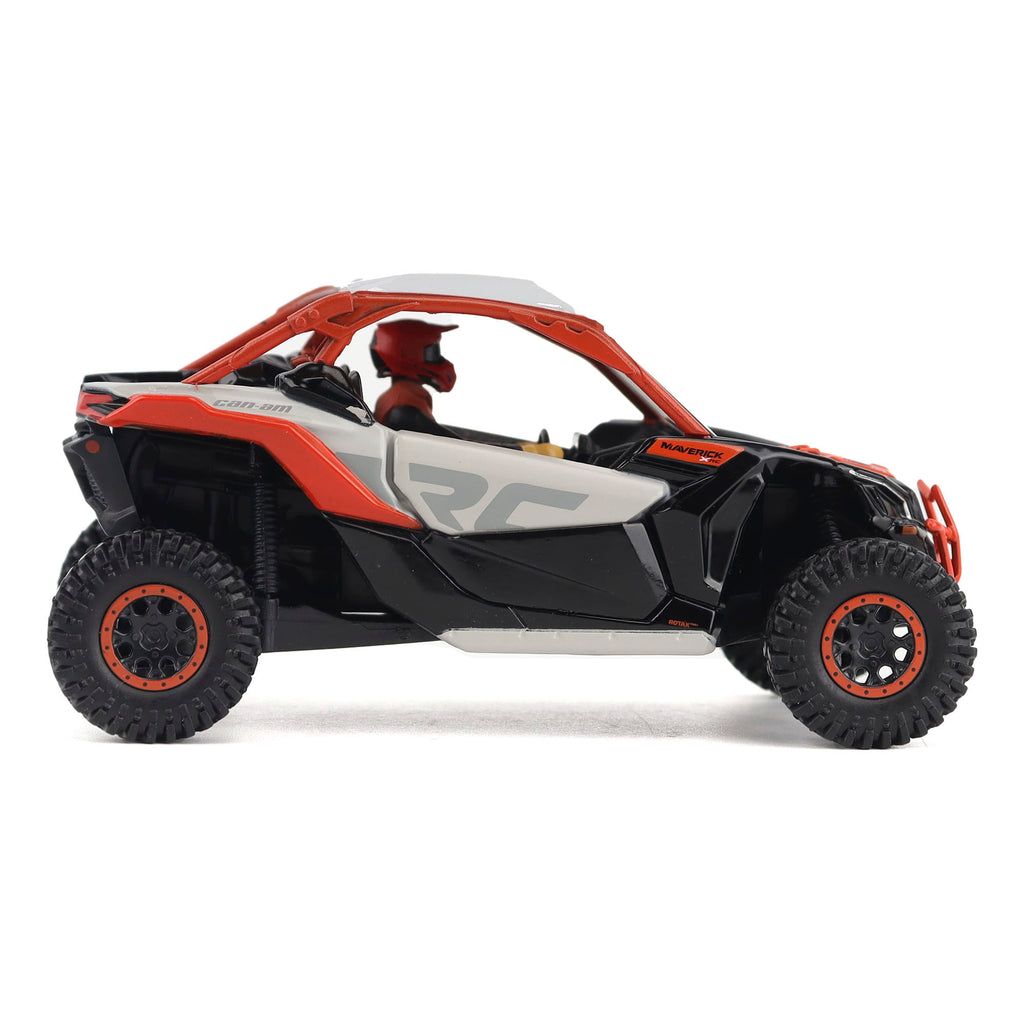 PRE-ORDER Can-Am Maverick X3 X rc Turbo RR Chalk Gray & Magma Red Diecast 1:32 Scale Model - Diecast Masters 60002