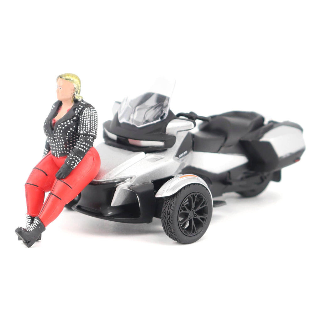 PRE-ORDER Can-Am Spyder RT Hyper Silver Diecast 1:32 Scale Model - Diecast Masters 60016