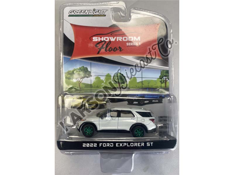 CHASE 2022 Ford Explorer ST - Star White (Showroom Floor) Series 1 Diecast 1:64 Scale Model Car - Greenlight 68010D