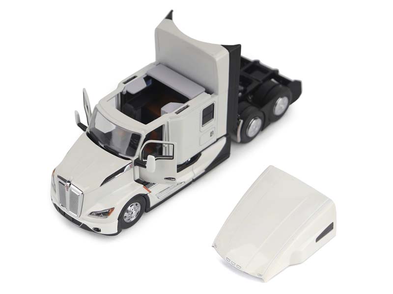 Kenworth T680 - Pearl White (Transport Series) Diecast 1:50 Scale Model - Diecast Masters 71119