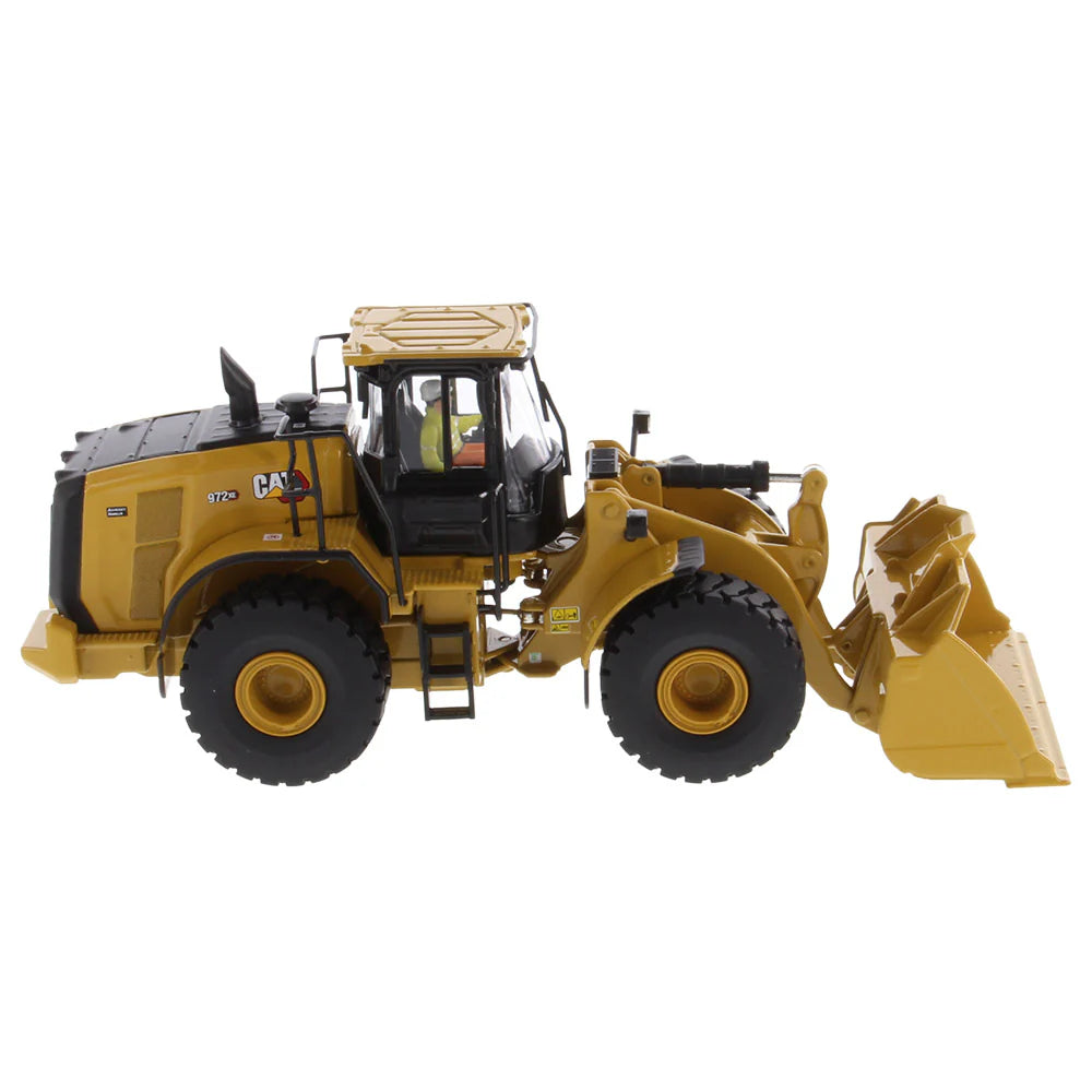 CAT Caterpiller 972 XE Wheel Loader 1:50 Scale Model - Diecast Masters 85683