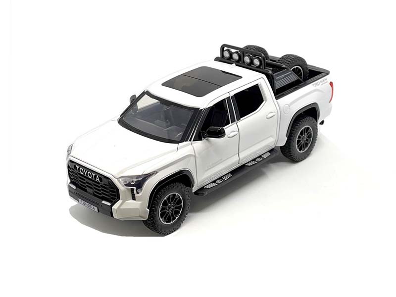 2023 Toyota Tundra – White (MJ Exclusive) Diecast 1:24 Scale Model - H08555WH