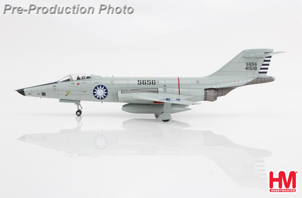 PRE-ORDER McDonnell RF-101A Voodoo 5656 - flown by Lt. Col. Chang Yu-pao 4th TRS ROCAF Diecast 1:72 Scale Model - Hobby Master HA9302