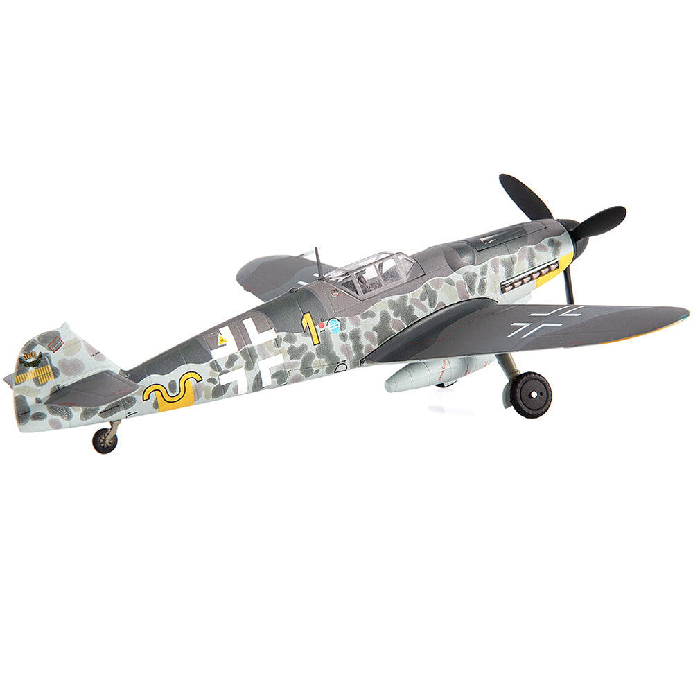 PRE-ORDER Messerschmitt BF 109G-6 Erich Hartmann Luftwaffe JG 52 Diecast 1:72 Scale Model - JC Wings JCW-72-BF109-001