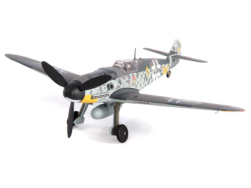 PRE-ORDER Messerschmitt BF 109G-6 Erich Hartmann Luftwaffe JG 52 Diecast 1:72 Scale Model - JC Wings JCW-72-BF109-001