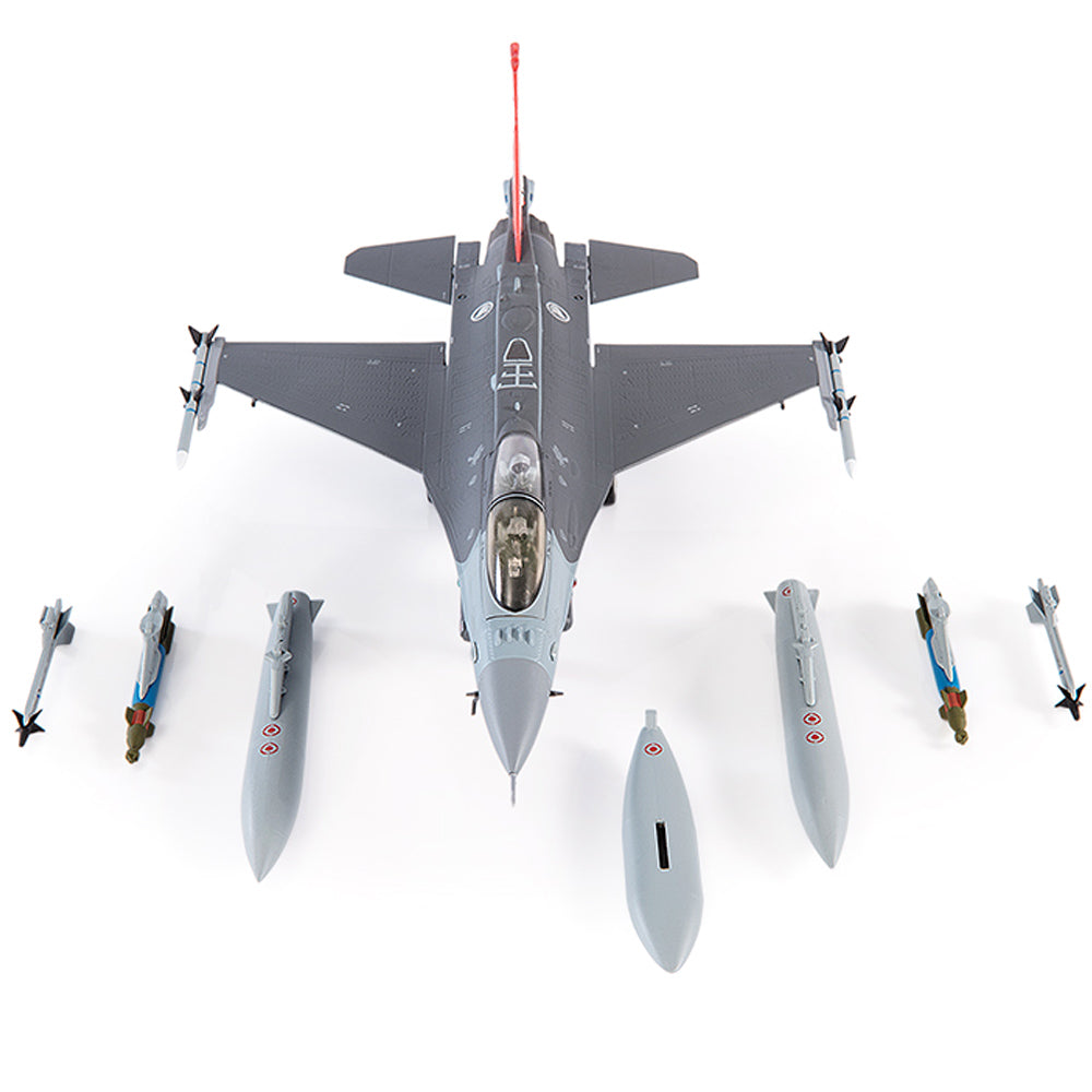 PRE-ORDER General Dynamics F-16D Fighting Falcon Republic of Singapore Air Force Diecast 1:72 Scale Model - JC Wings JCW-72-F16-015