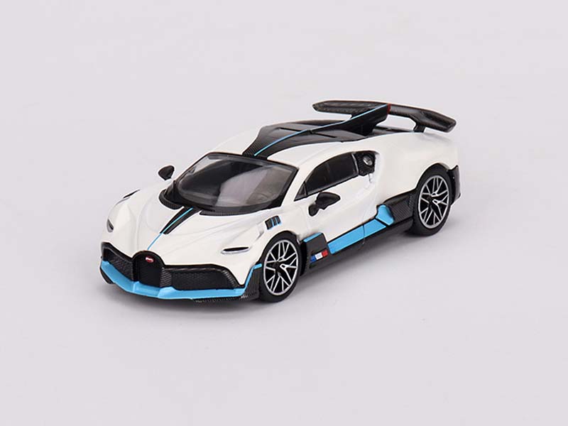 Bugatti Divo – White (Mini GT) Diecast 1:64 Scale Model - TSM MGT00661