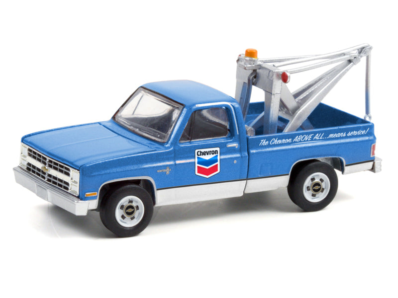 CHASE 1983 Chevrolet C20 Scottsdale w/ Drop-in Tow Hook (Blue Collar Series 9) Diecast 1:64 Scale Model - Greenlight 35200D