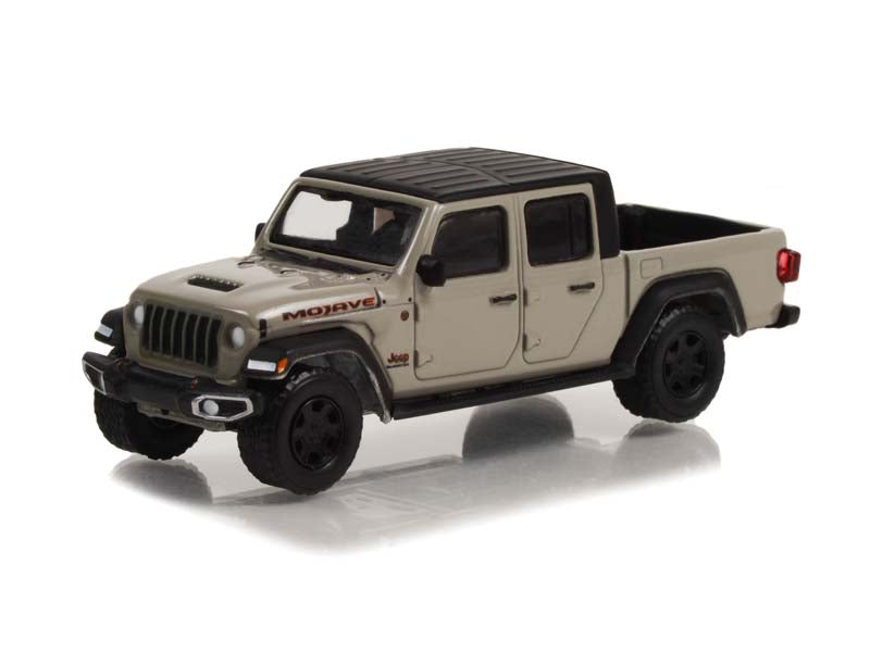 CHASE 2022 Jeep Gladiator Mojave - Sting Gray (Showroom Floor) Series 1 Diecast 1:64 Scale Model Car - Greenlight 68010E