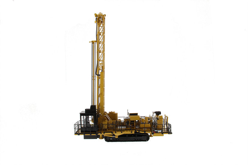 CAT Caterpillar MD6250 Rotary Blasthole Drill w/ Operator (High Line Series) 1:50 Scale Model - Diecast Masters 85581